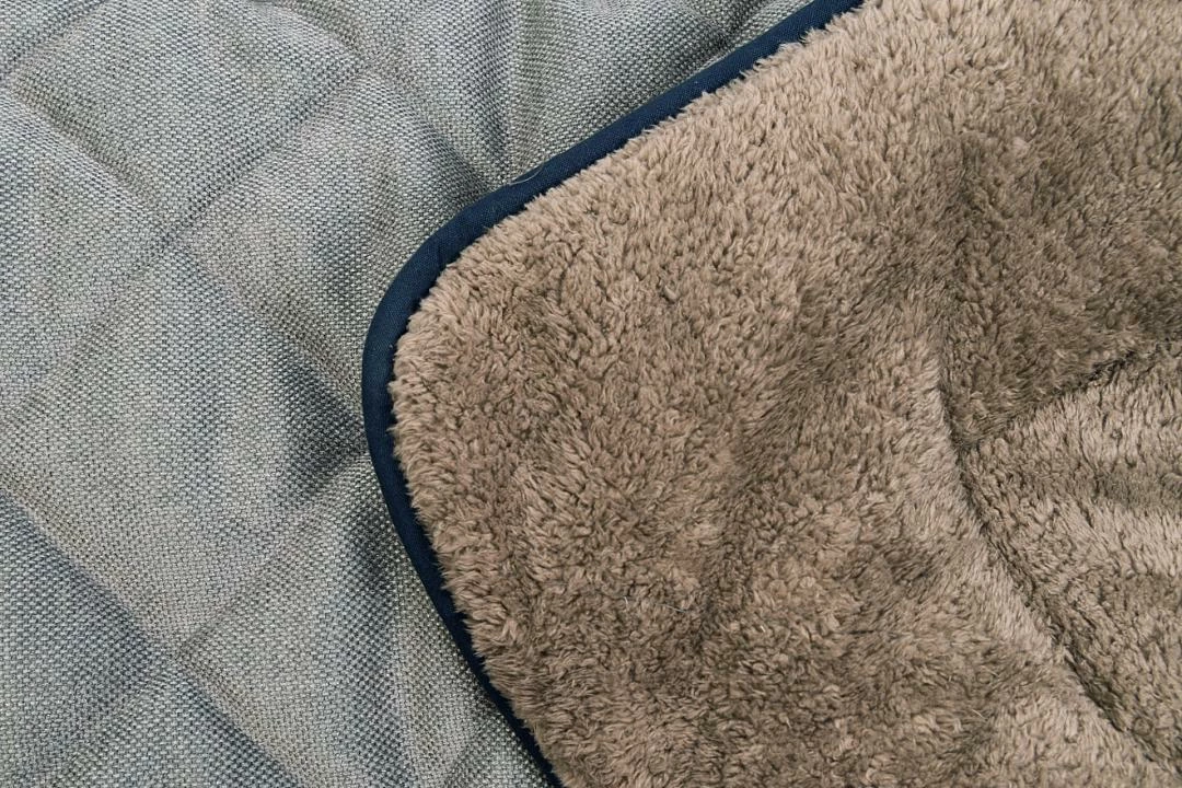 Dog Gone Smart Nano Benchkussen Lex Grijs 4 Dog Gone Smart Nano Benchkussen Lex Grijs - Afbeelding 4