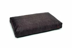 Designed By Lotte Hondenkussen Unnay Bruin